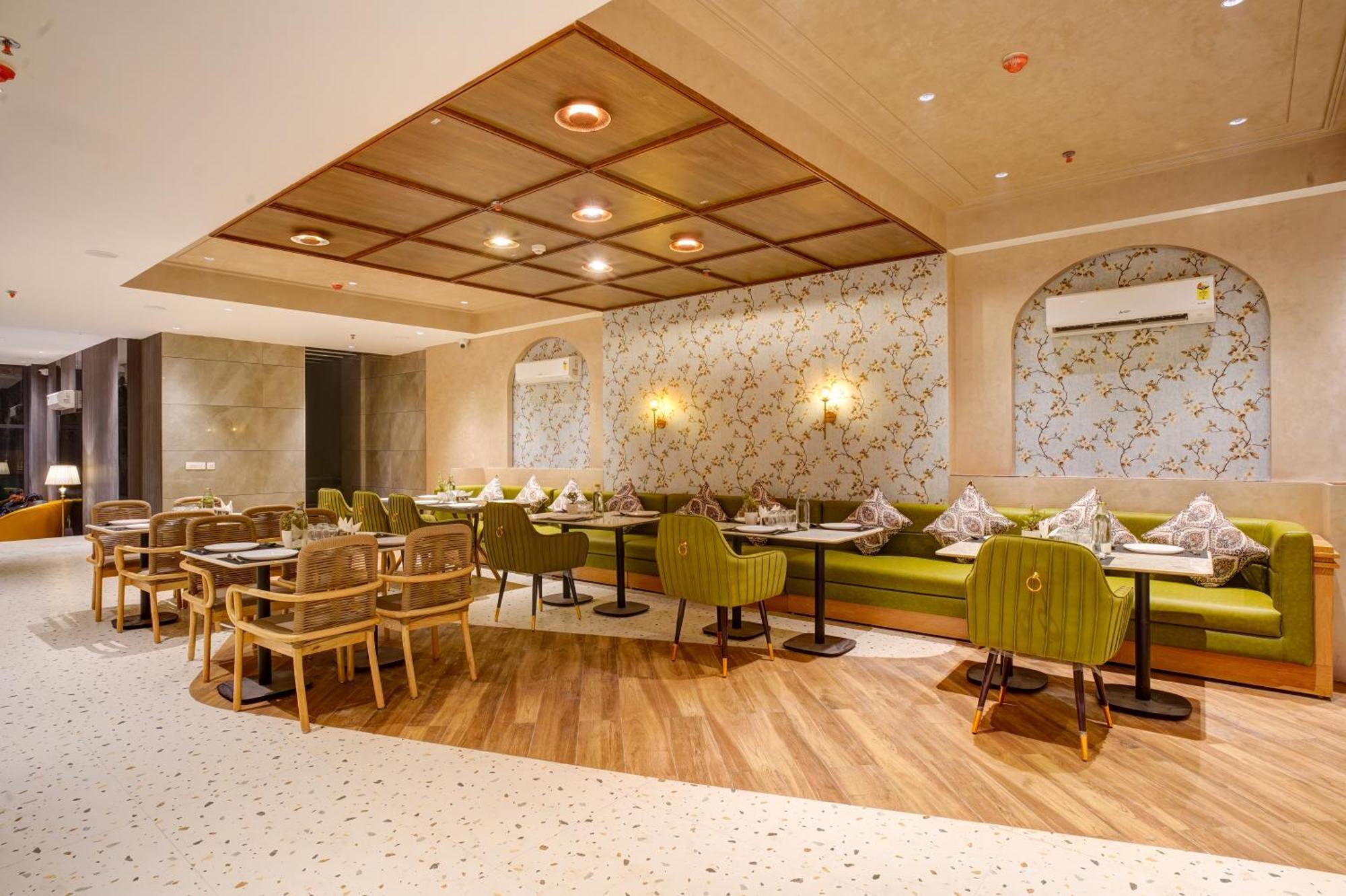 Hotel Iva Premium Delhi Airport With Airport Drop Nuova Delhi Esterno foto